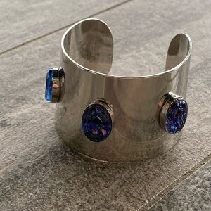 Vintage Sarah Coventry Cleopatra Cuff Blue Confetti Lucite Modern Space Age